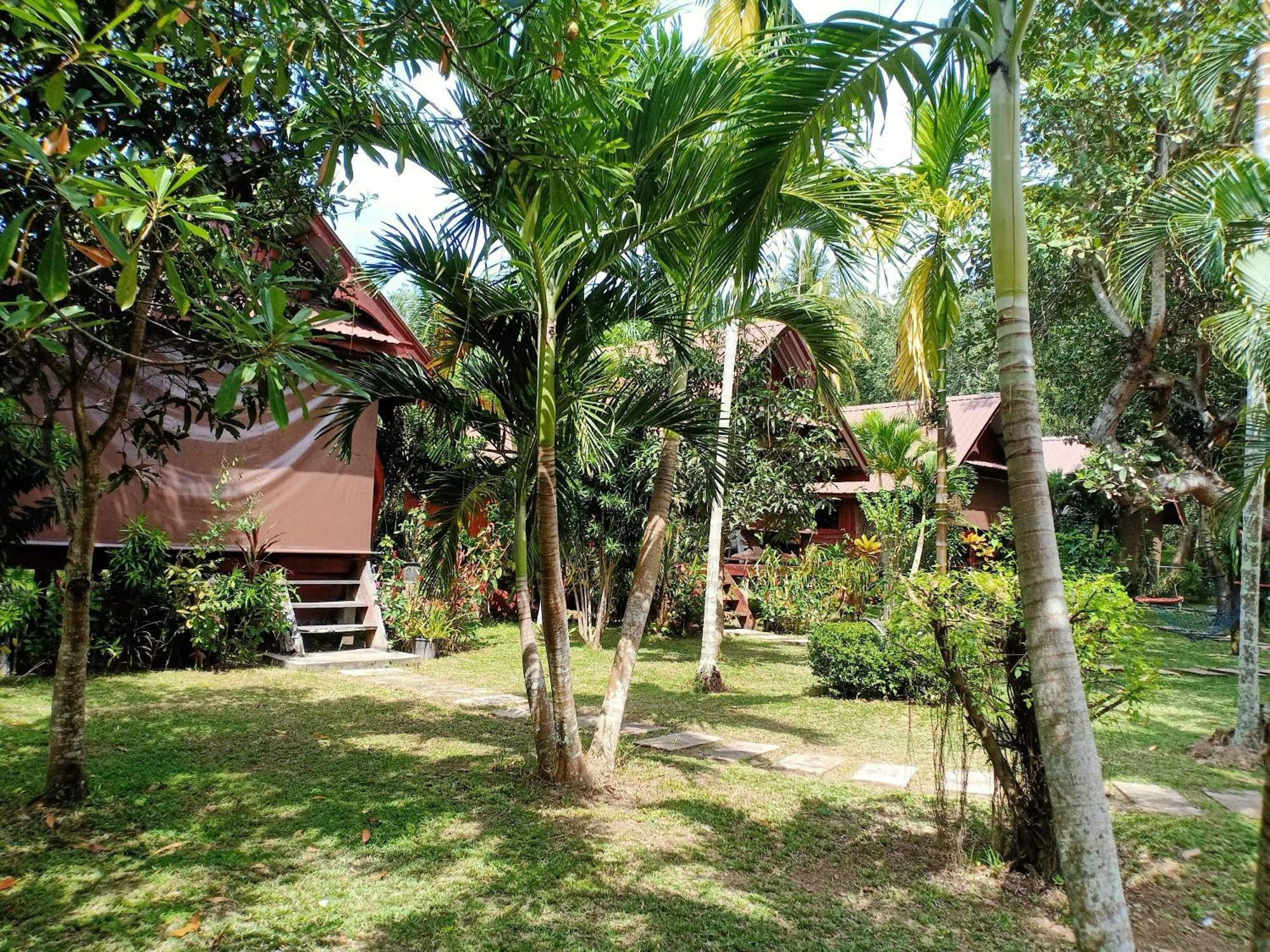 Friendly Koh Jum Hotell Exteriör bild